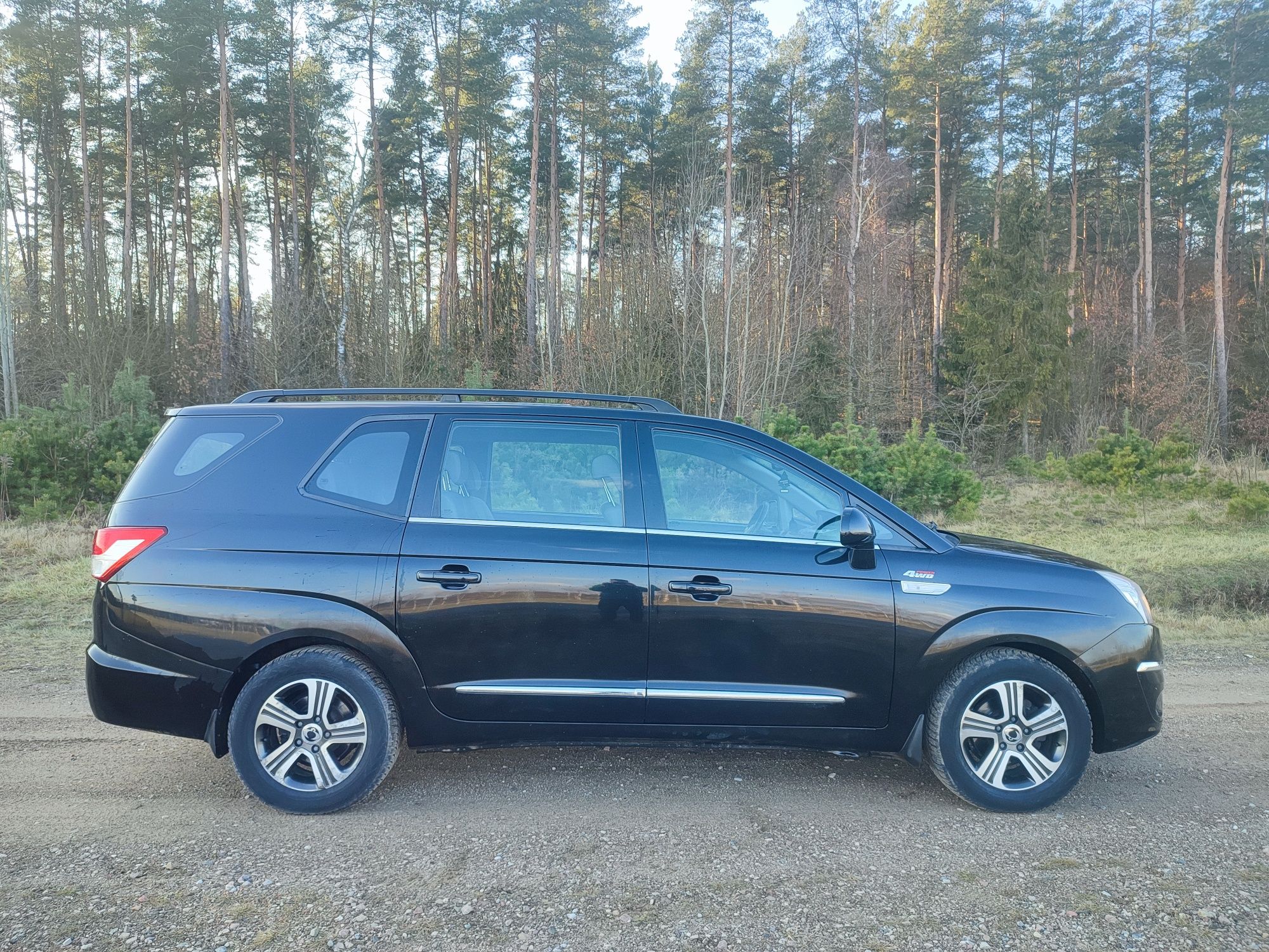 SsangYong Rodius * 2015r 2.0 diesel  4x4 automat 7 osobowy z Niemiec