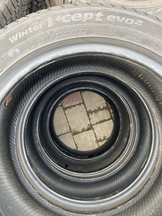 Hankook Winter I cept evo2 215/50 R17 4шт.