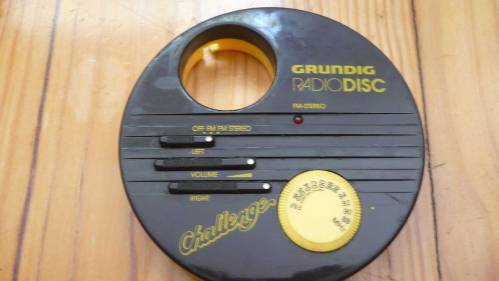 GRUNDIG Radio Disc - Anos 80