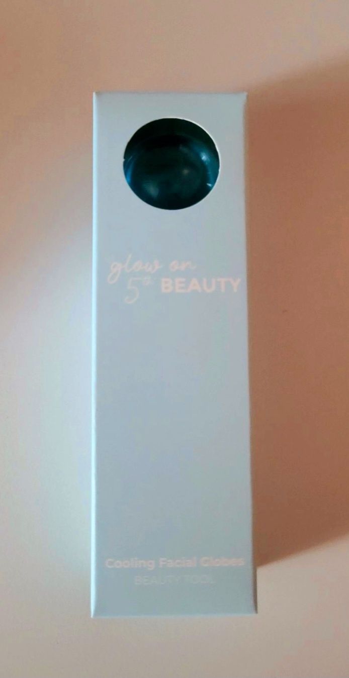 Chłodzący globus do twarzy Glow on 5th Beauty