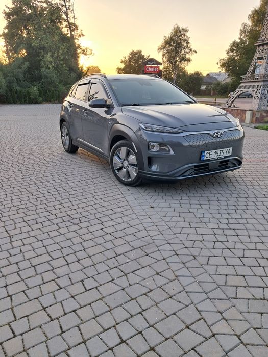 Hyundai Kona Electric 64 кВт