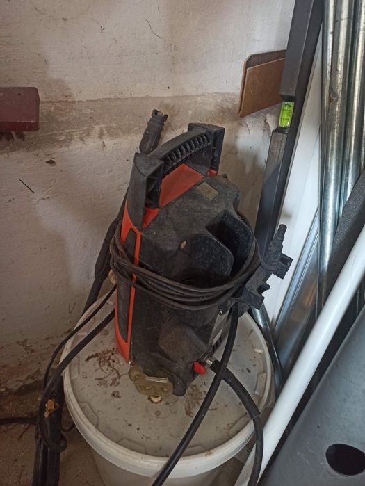 Myjka ciśnieniowa black&deker 1300W