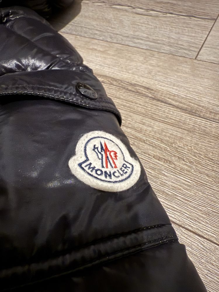 Kurtka Moncler maya