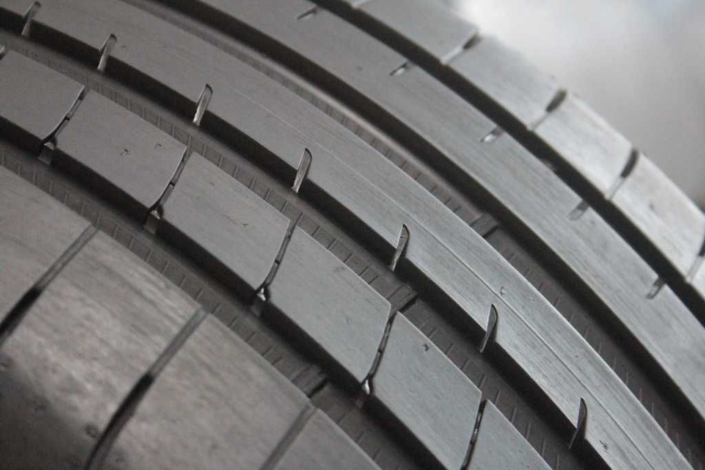 255/30/20 Goodyear Eagle F1 Asymmetric 5 255/30 R20 92Y XL