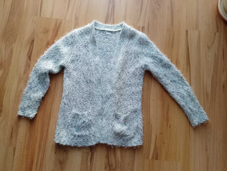 Ubranka dla dziewczynki, rozmiar 140/152 cm.