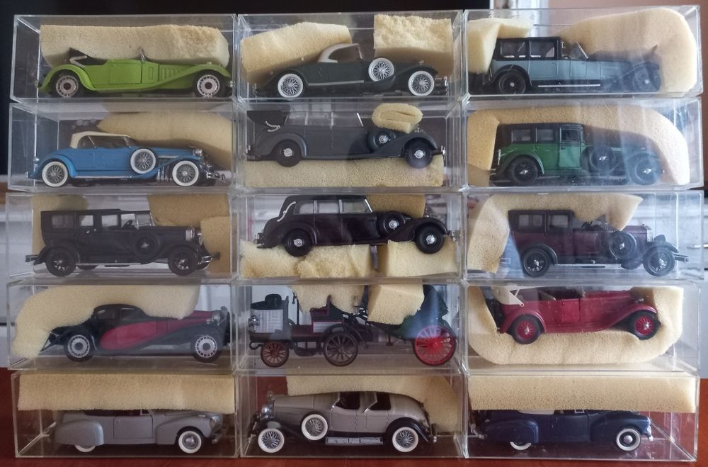 Моделі авто Rio, Dugu, Safir, Brumm.