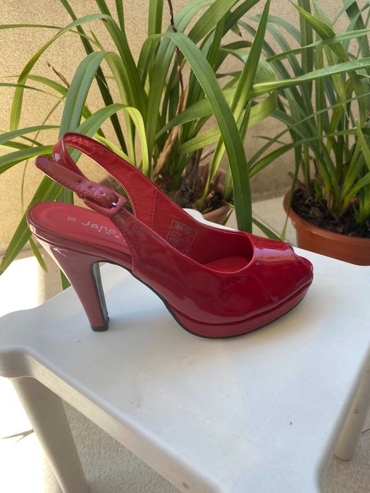 Sandálias de Salto Alto Vermelhas Jane Klain - Tamanho 36
