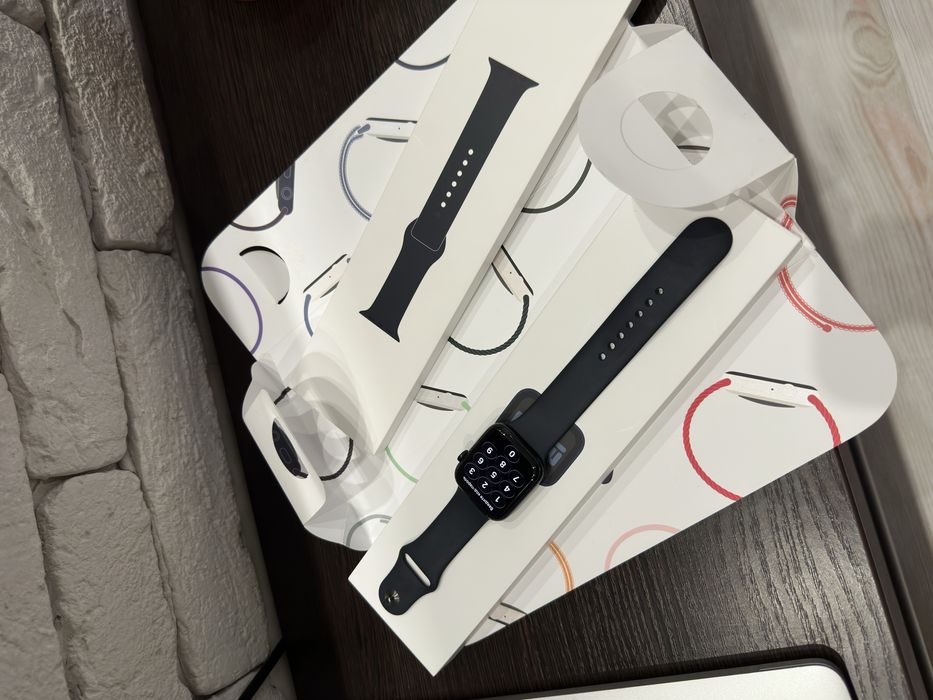 Apple Watch SE 2 2023