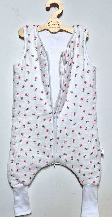 MUŚLINOWY Śpiworek z nogawkami standard 1 tog r.80-86 w Różyczki mini