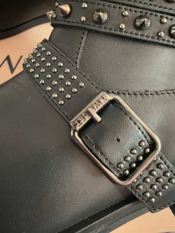 Czarne botki biker Twinset Milano z ćwiekami skóra 39