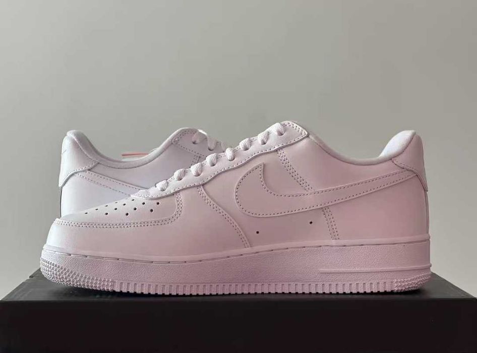 Buty meskie Nike Air Force 1 Low Supreme White R.46