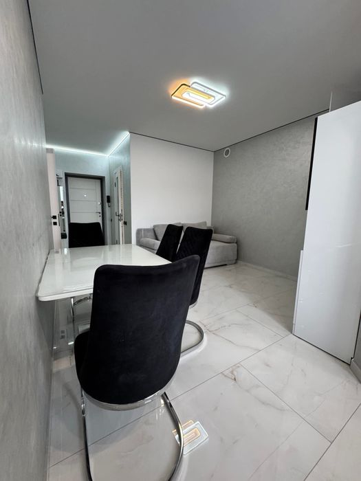 Центр 1.5 кімнатна квартира в оренду