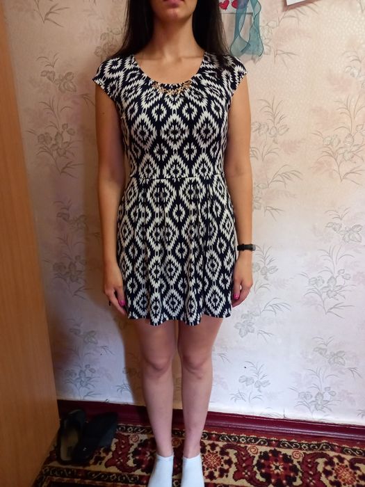 Платья женские в хорошем состоянии