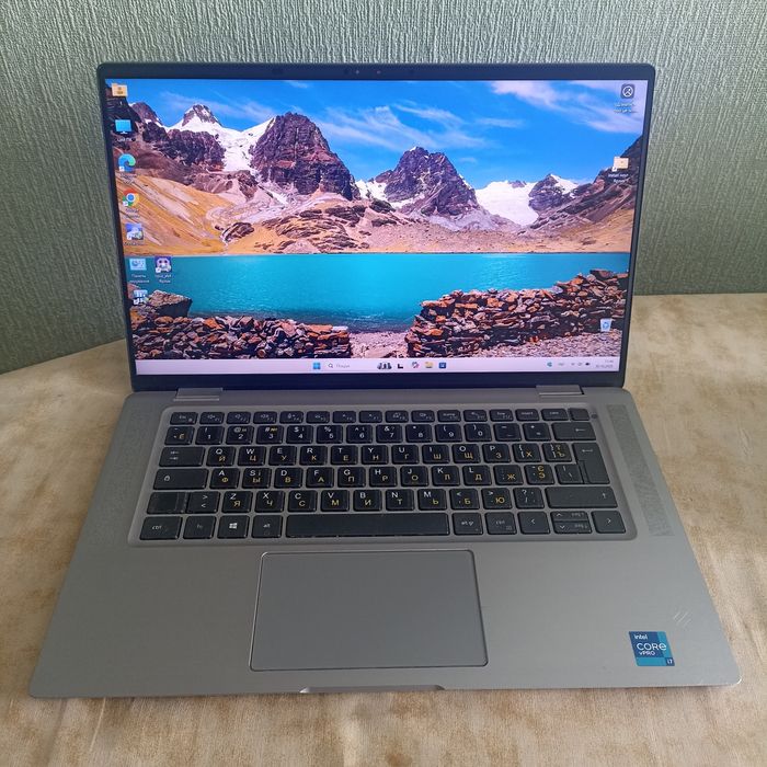 Бізнес ноутбук на i7-1185G7
