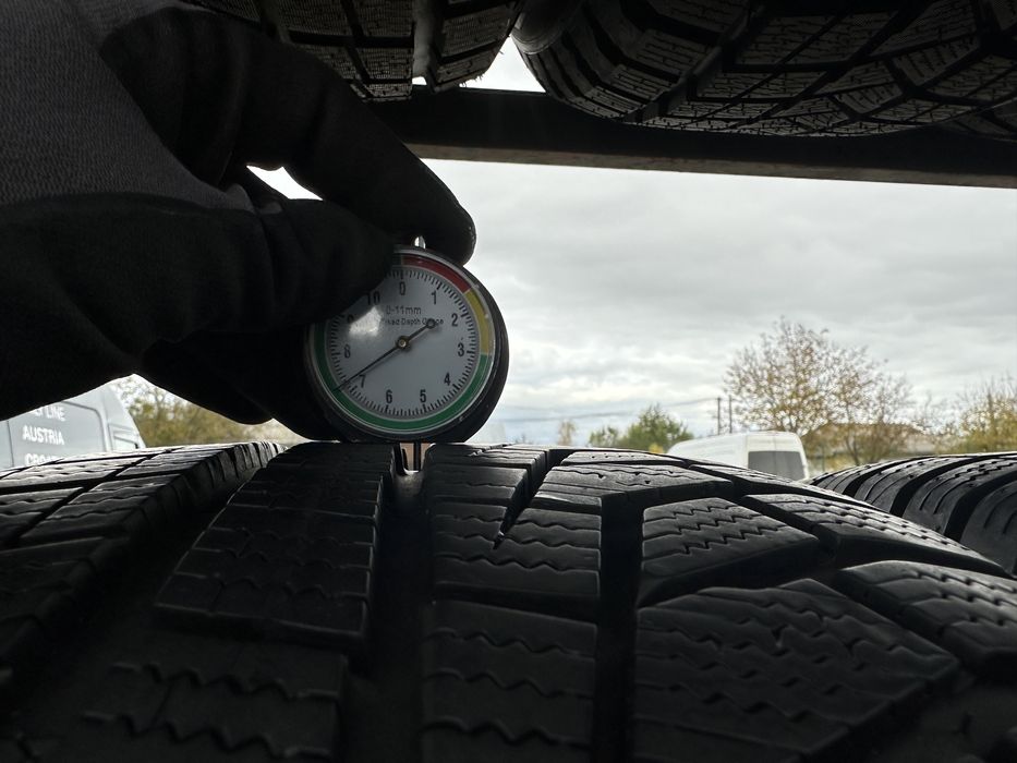 Шини б/у 225/40 R18 Hankook 4шт