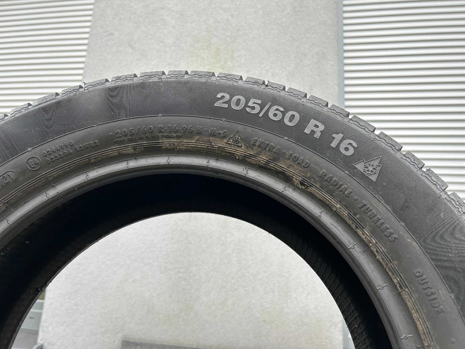 2szt zimowe 205/60R16 Continental 8,7mm 2021r bieżnik jak nowe! Z3457