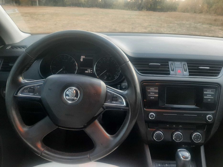 автомобиль Skoda Octavia A7