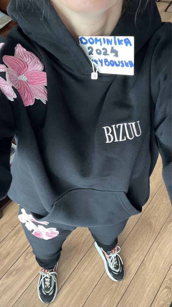 Bizuu dres komplet