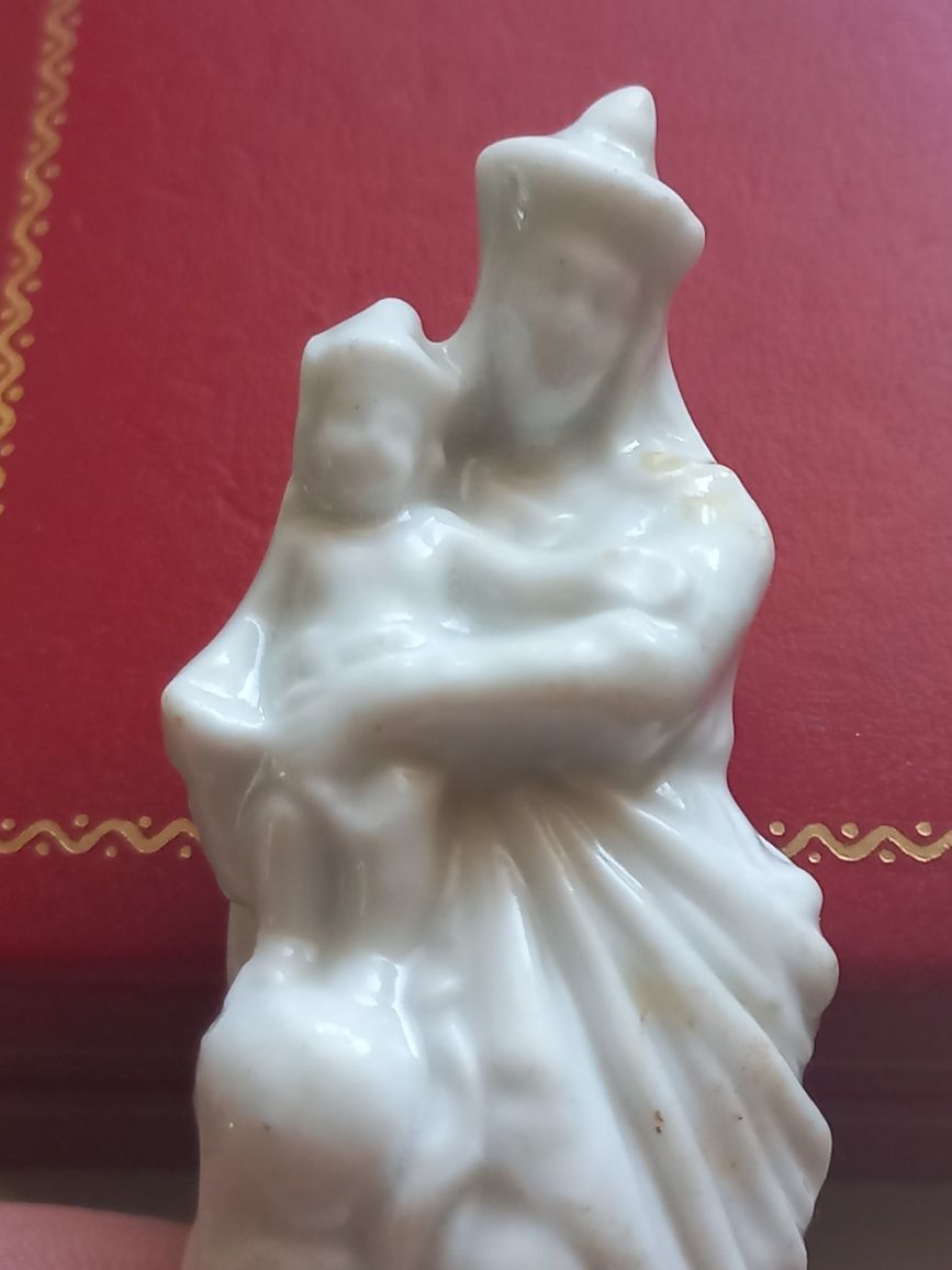 Stara figurka - Madonna z dzieciątkiem, Matka Boska, porcelana