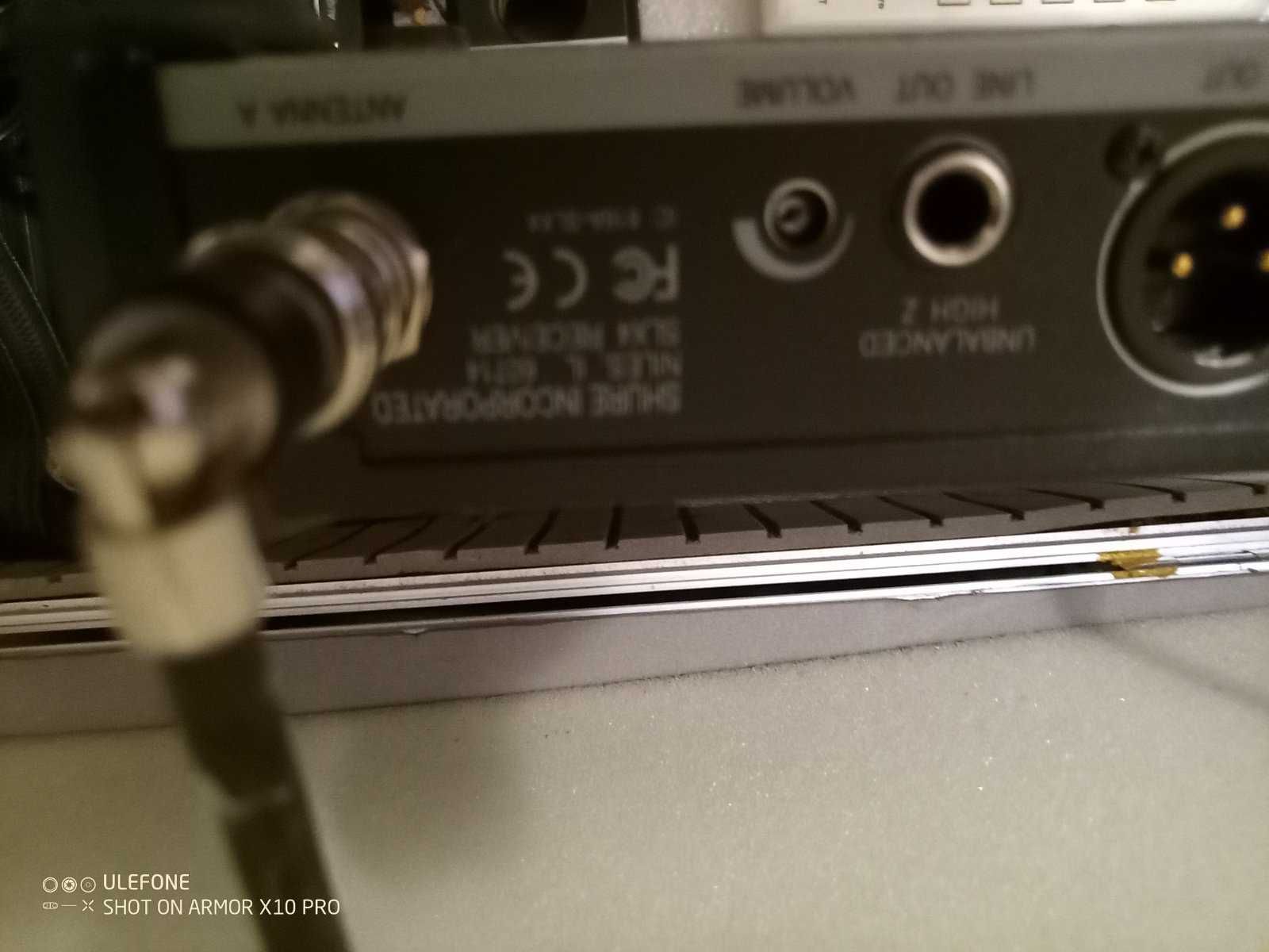 Радио микрофон - Shure USA BETA87A с базой(оригинал)