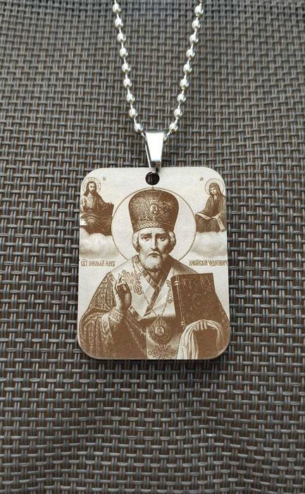 Фото на кулоні/жетоні. Лазерне гравіювання фото, напис, ладанка