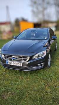 Samochód Volvo V60 D4