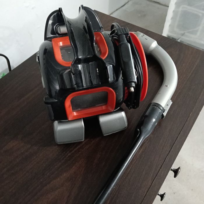 Odkurzacz samochodowy 12V