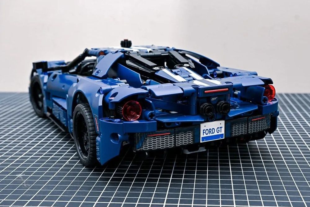 Klocki Ford GT  model 42154 prezent zabawka