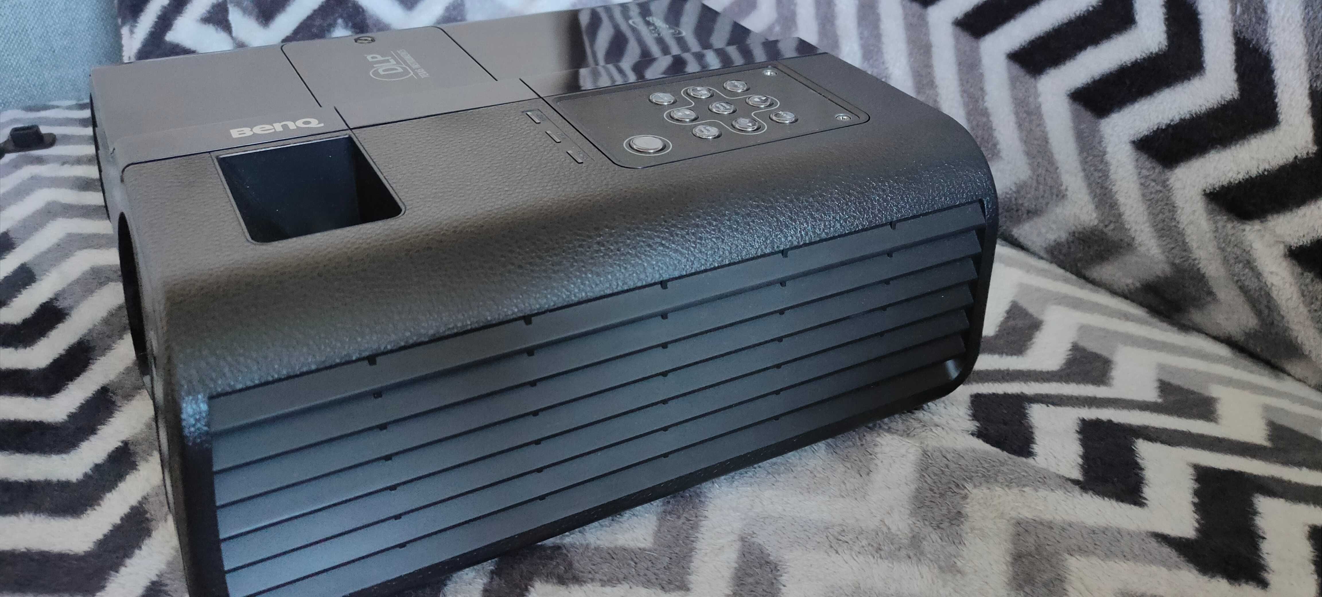 Projector BenQ-MP723_BDB_WAWA