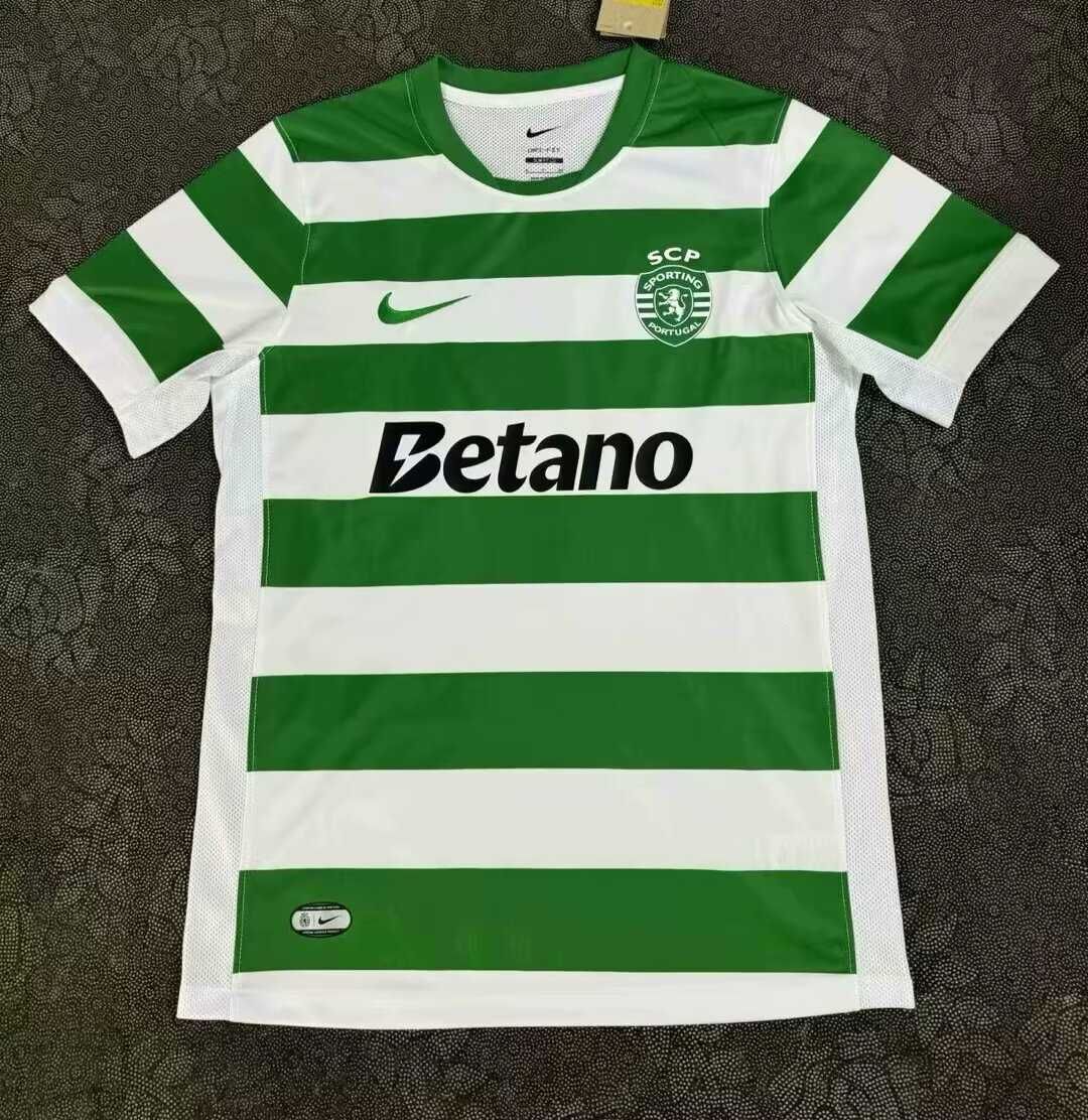 T-shirts de futebol novas
