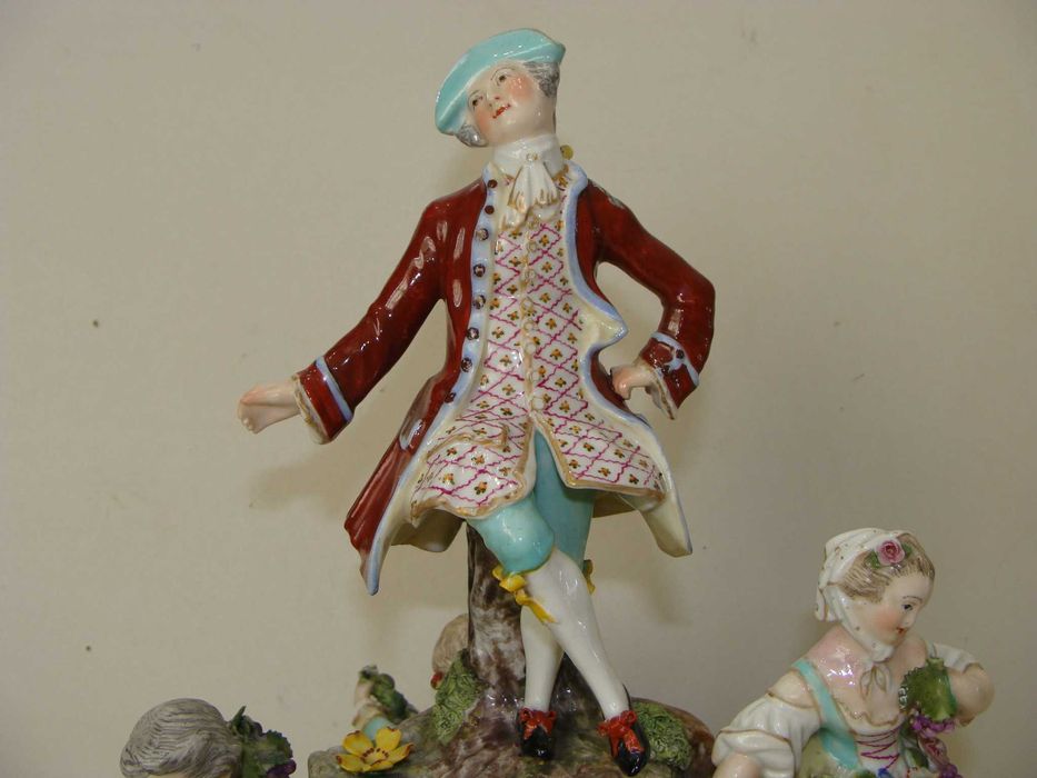 Okazała XIXw.  porcelanowa figura  5- postaciowa . Drezno