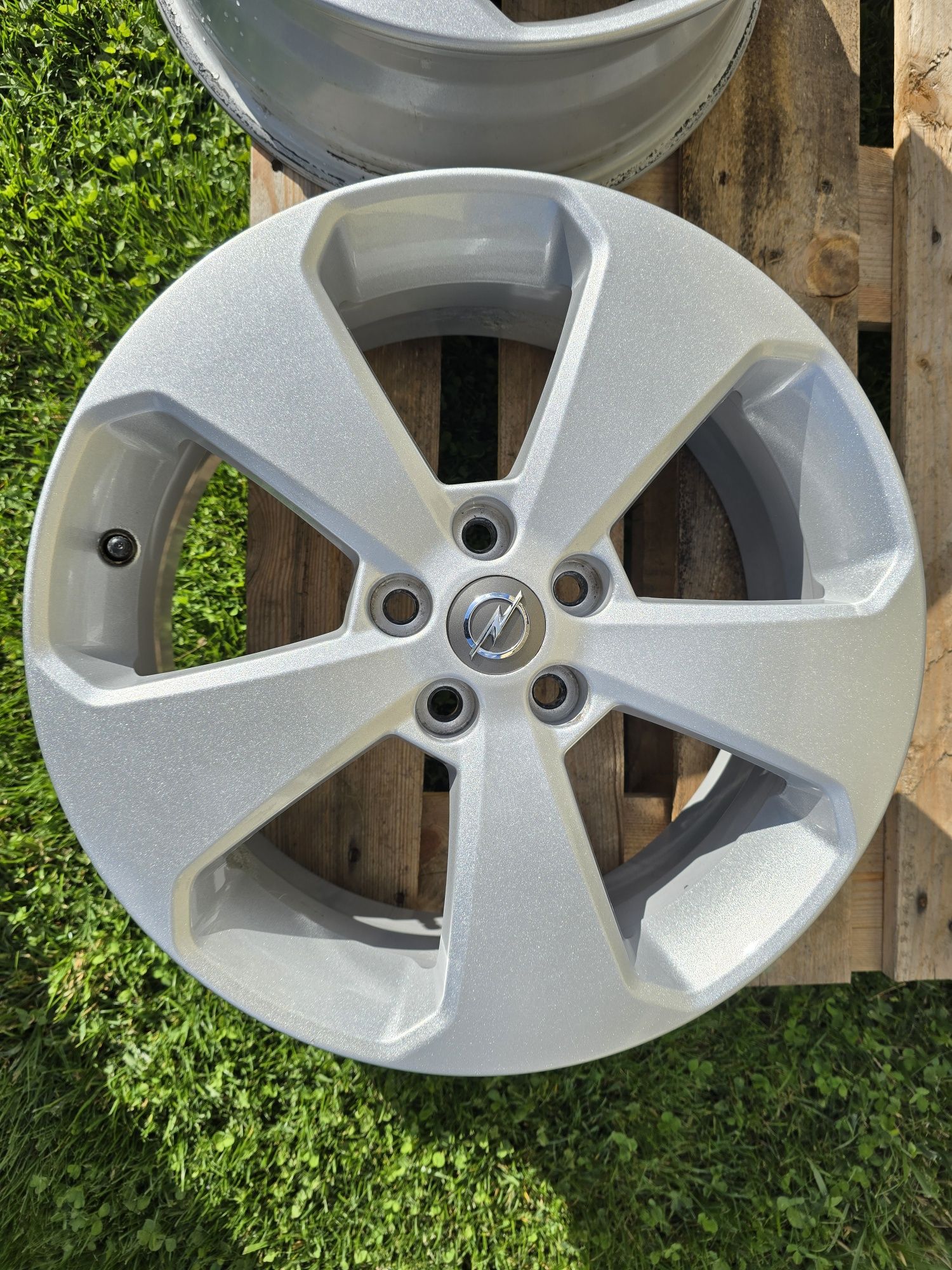 Felgi aluminiowe Opel Mokka 5x105 r17 Czujniki Tpms