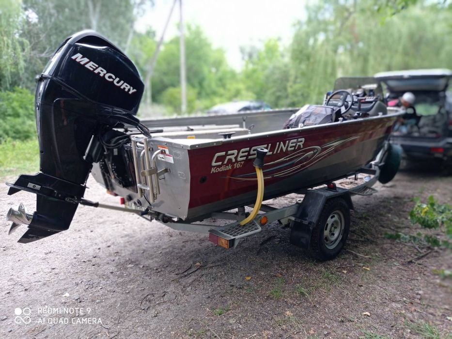 Катер Crestliner 165