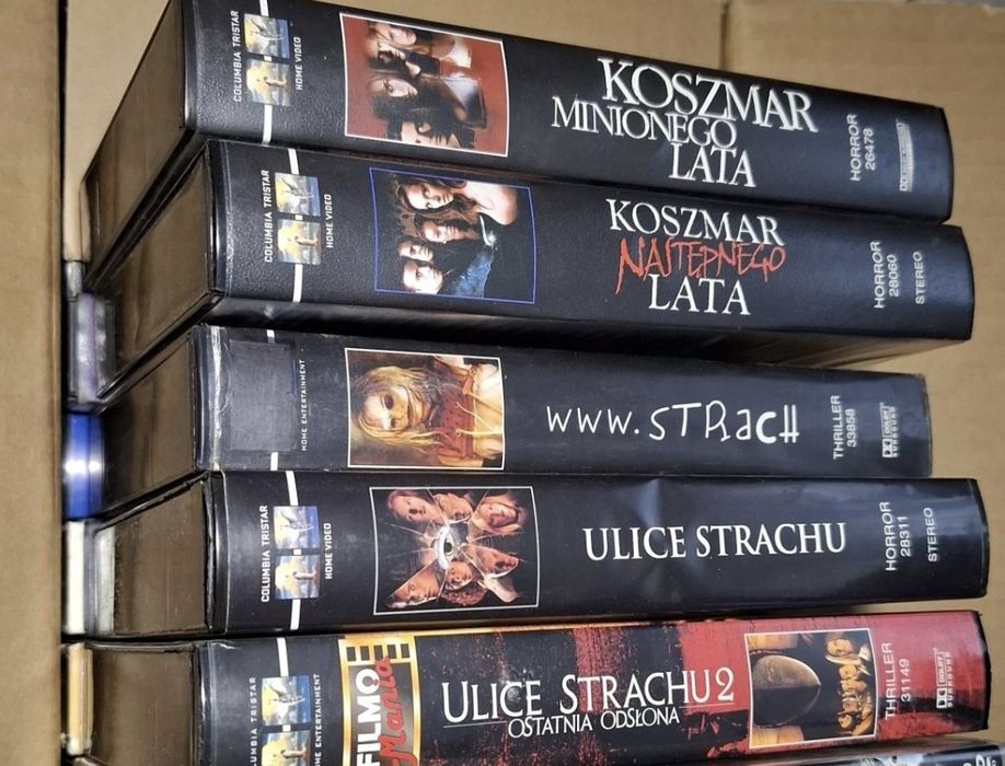 Zestaw 5 horrorów na kasetach VHS  Stan sklepowy