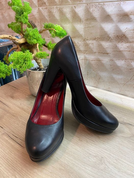 Buty na obcasie szpilki r. 36, 24 cm skóra naturalna