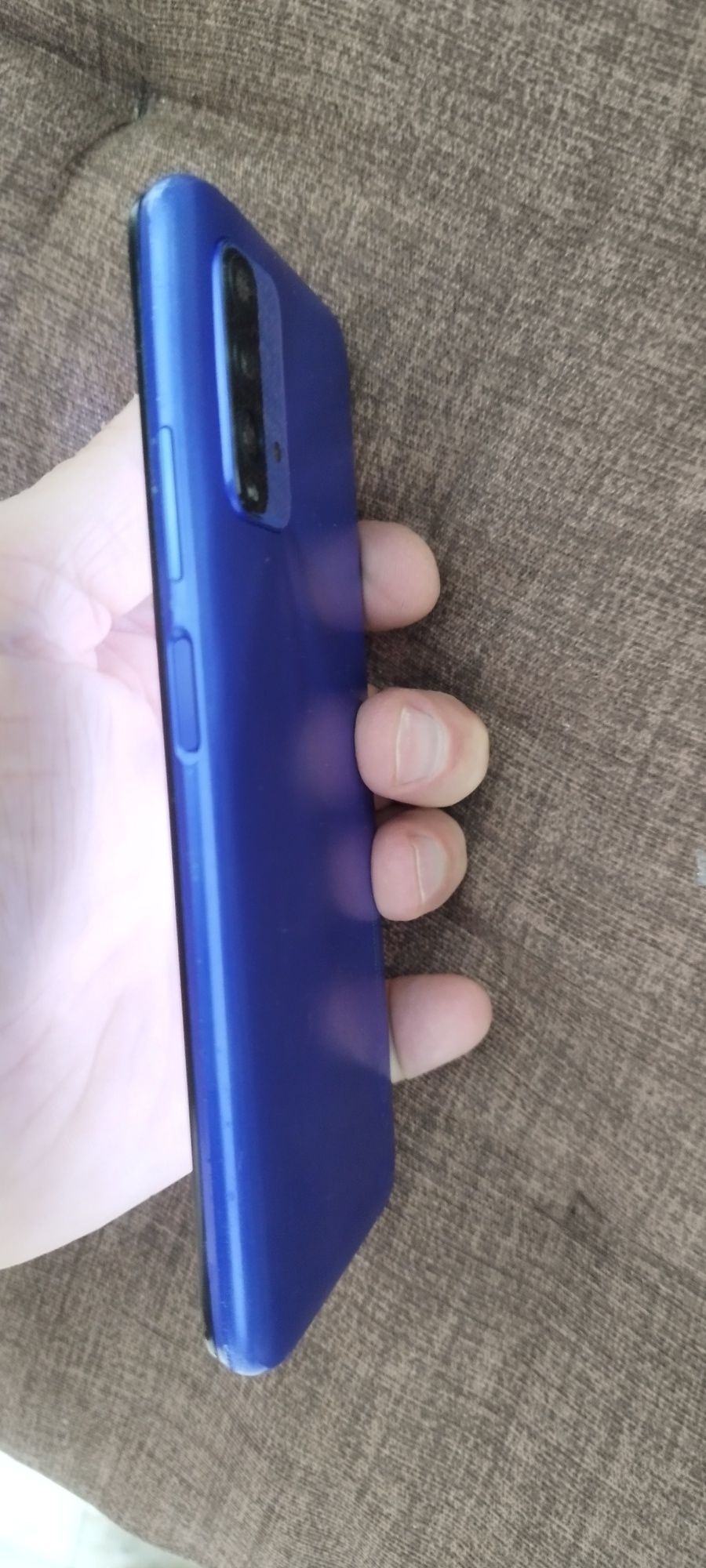 Xiaomi Redmi 9t NFC 4/64 всё работает отлично