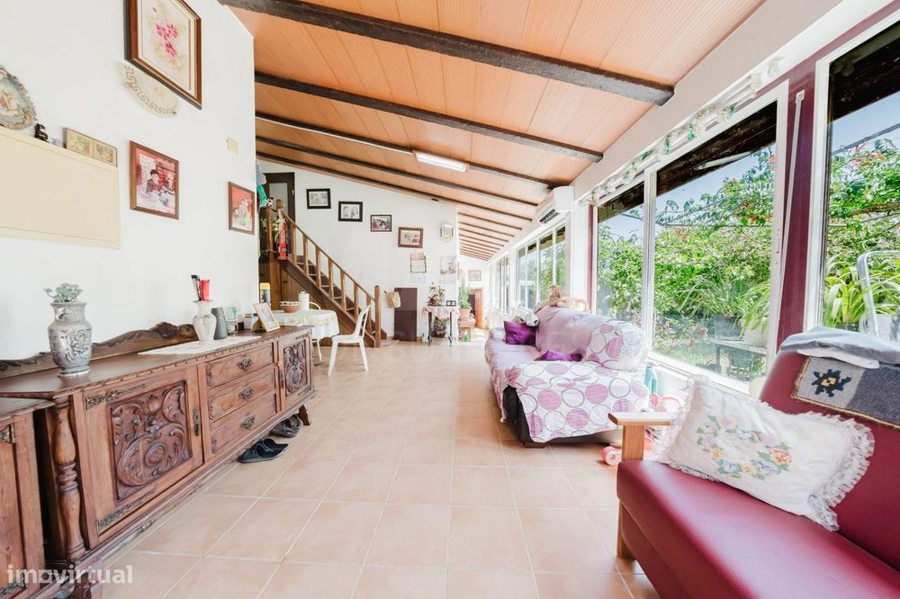 Casa de Campo com 2 quartos e Terreno Urbano de 1690 m² – Alcanede,...