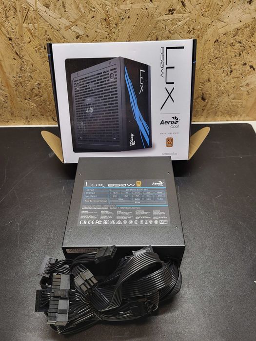 Zasilacz Aerocool LUX 850W 850 W 80 PLUS Bronze