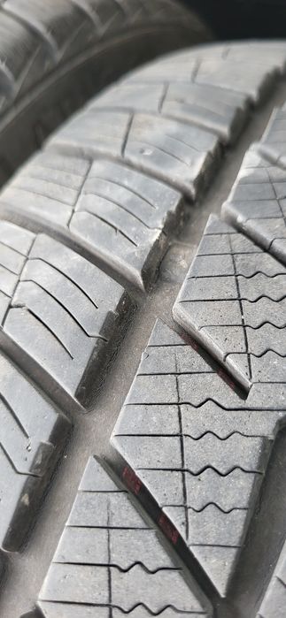 Opony zimowe 4xbarum 225/45r18