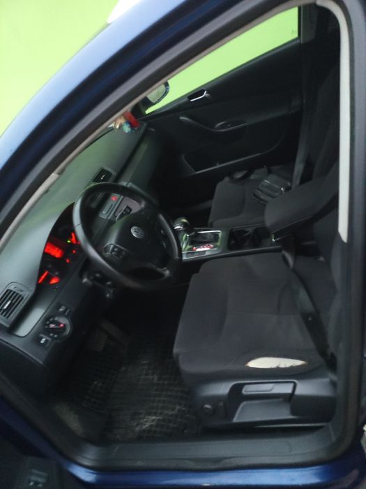 Продається Пасат Б6 на автоматі.На європейській регістрації.