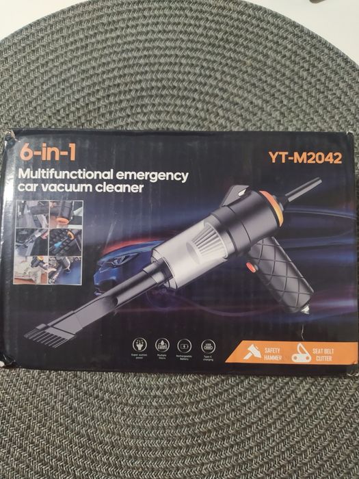 Автомобильный пилесос