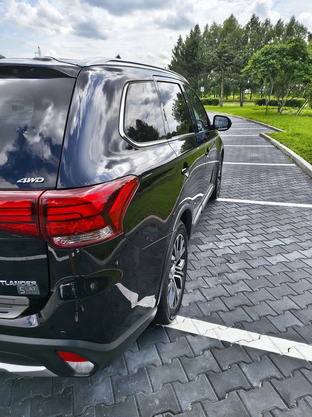 Mitsubishi Outlander Mitsubishi Outlander 3 Automat 4X4