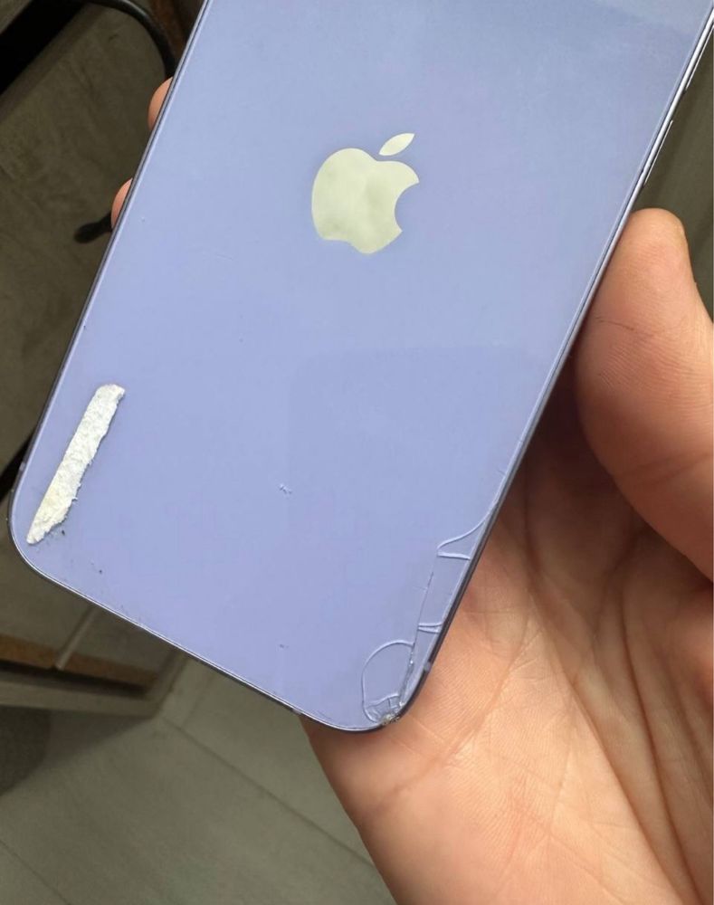 iPhone 12 purple на код пароле