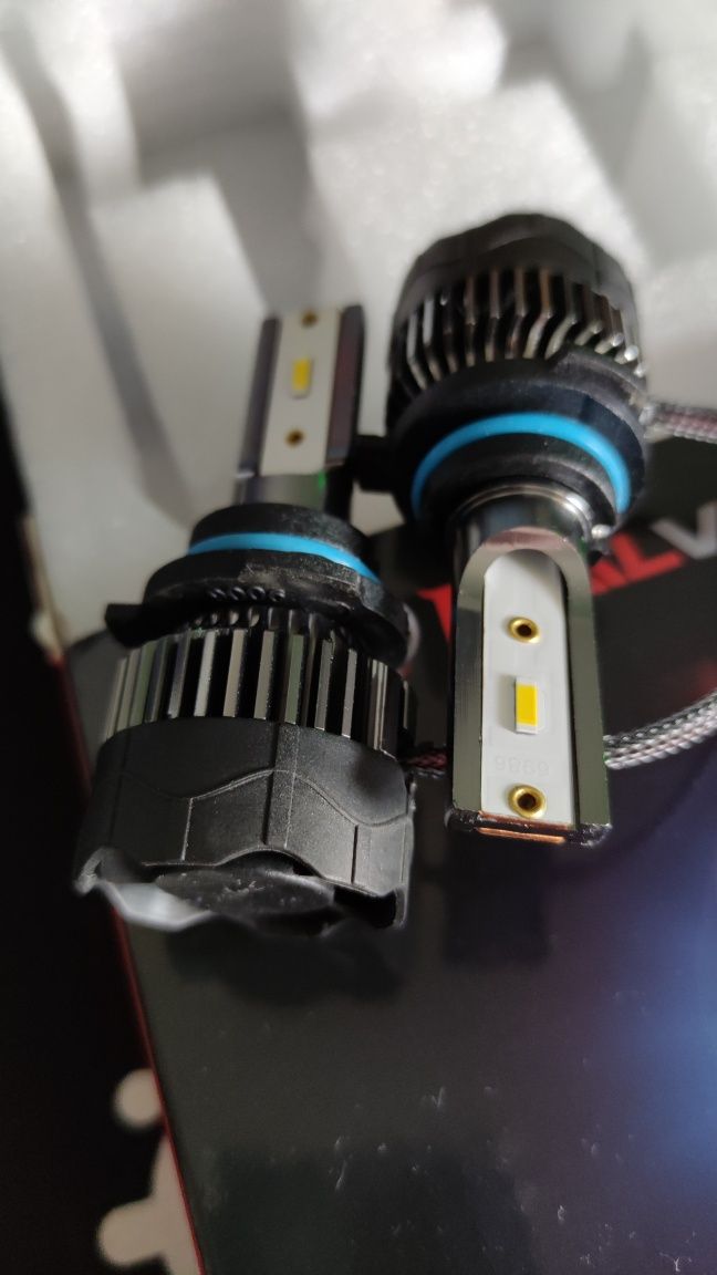 Led Hb4 ou 9006 cor 4300k conjunto de 2 lâmpadas luzes