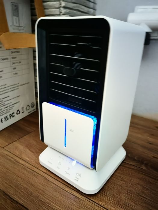 Przenośny mini klimatyzator biały rotacja led timer