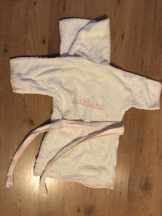 Pijamas, Robe c/ nome bordado e pantufas