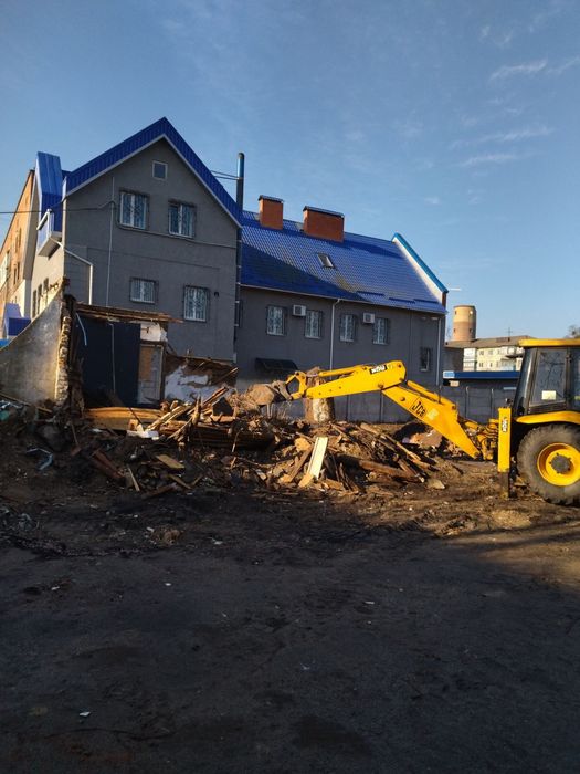 Вивіз мусора,хлама, Демонтаж ЗІЛ 5т/КАМАЗ 10т ,будівельне сміття