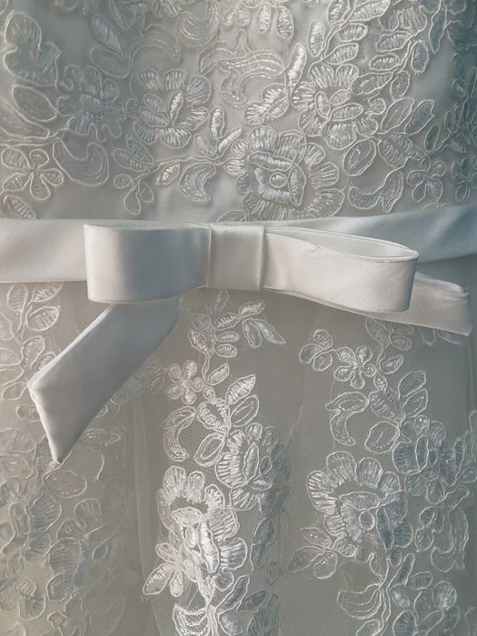 Свадебное платье молочного цвета