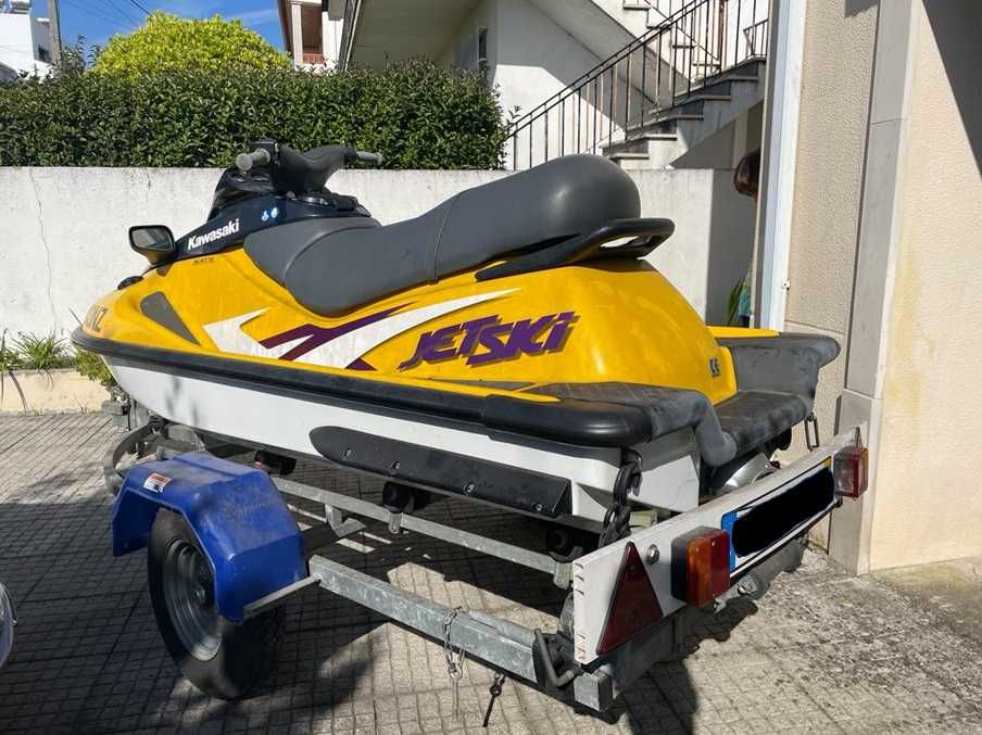 Mota de água Kawasaki ZXI 1100 com atrelado - Excelente estado