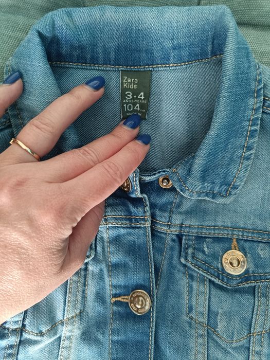 Zara джинсова курточка